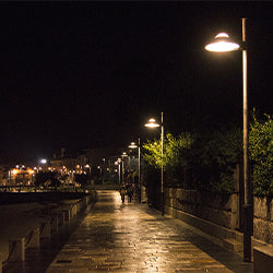 Comparison of Integrated Solar Led Street Light and Traditional Solar Street Light