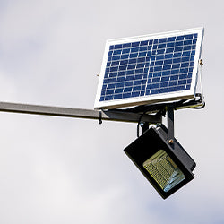 Solar Powered Flood Lights Reflect the Application Advantages of Advanced Technology
